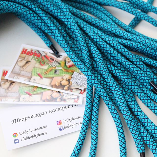 Шнур круглый бирюзово-черный 120 см арт 0837