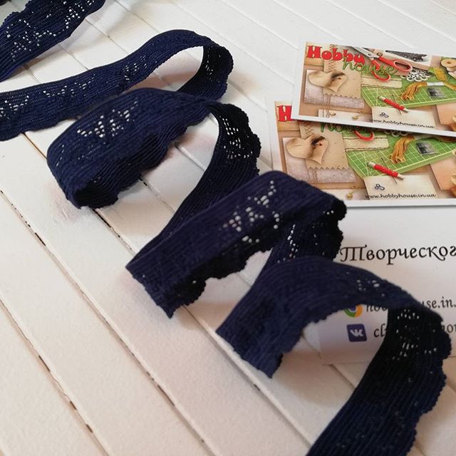 Резинка кружево темно-синяя арт 0996