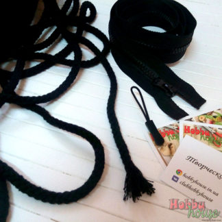 Шнур черный круглый толстый d 8 мм арт 0739