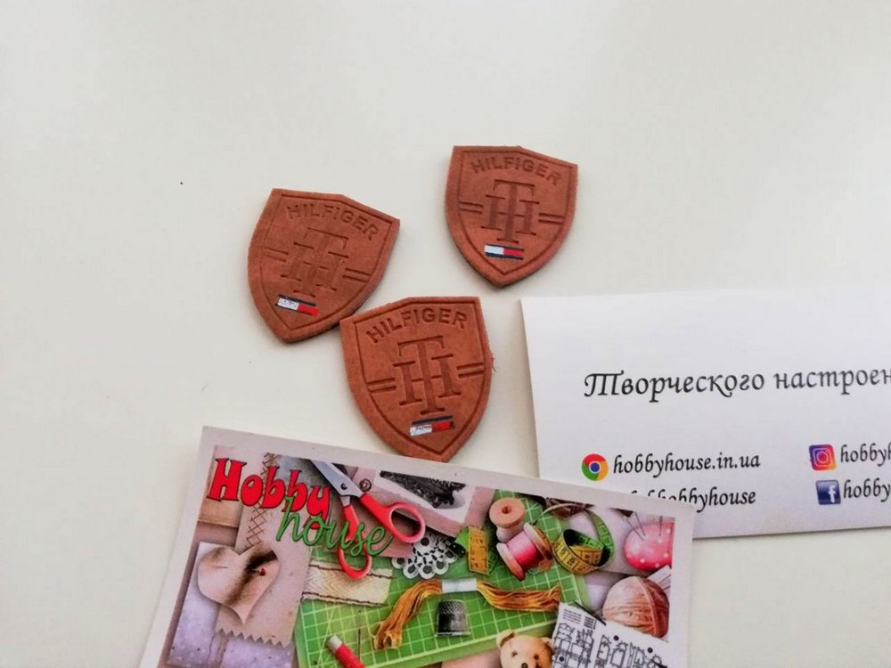 Нашивка коричневая tommi арт. 1724