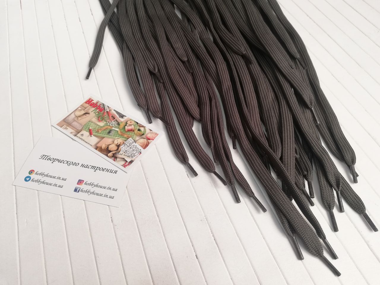 Шнур серый хаки 1см 120 см арт. 2351