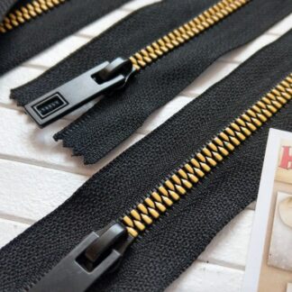 Молния трактор Барышевка черная с желтым зубом 18 см арт. 2880