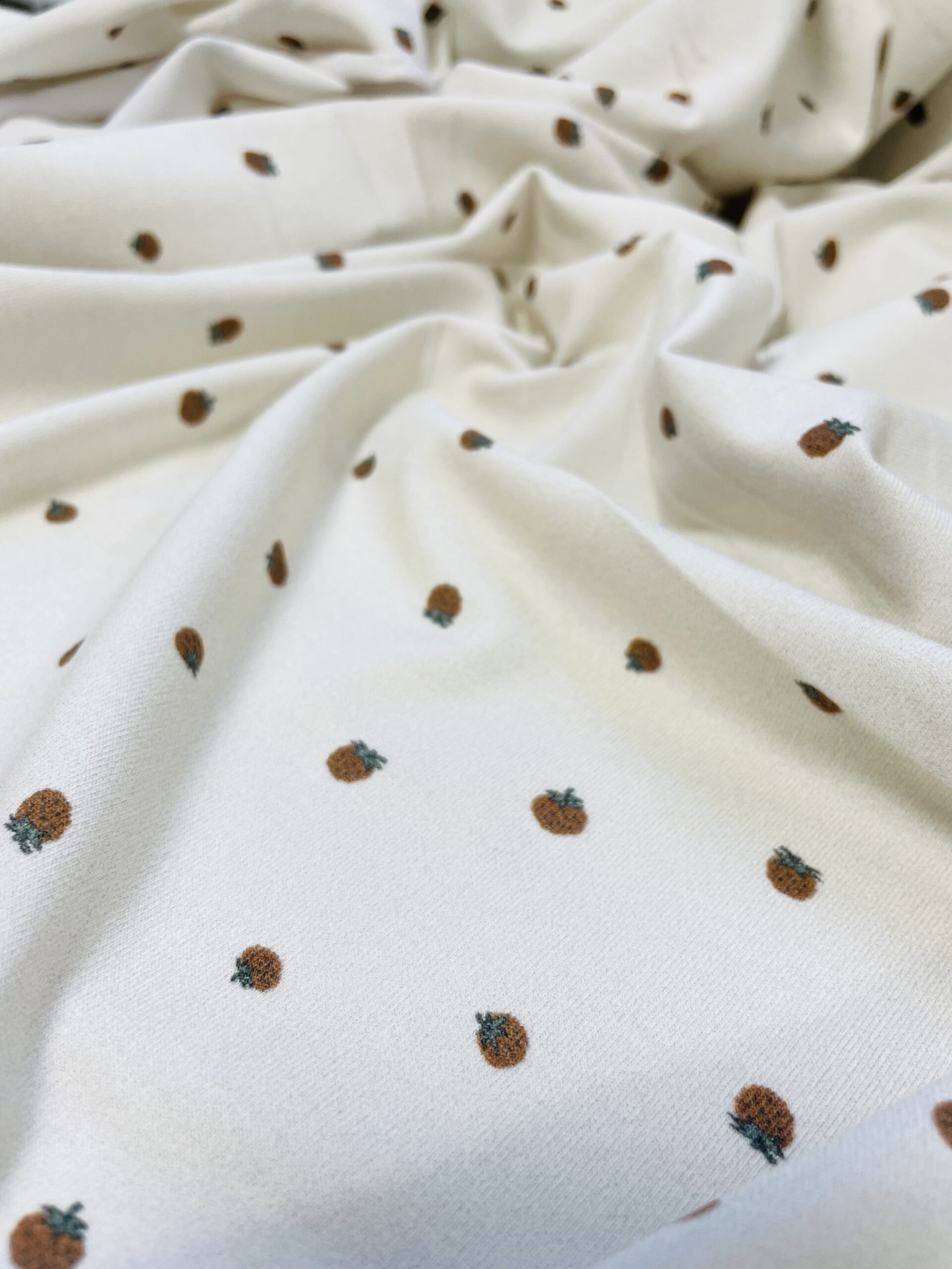 Стрейч-кулір полуничка на молочному щ.210 г/м2 арт 3936